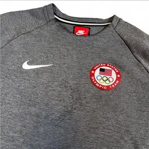 Nike Team USA 2016 Olympics Men's Tech Fleece Crew Sweatshirt Size L *flaw